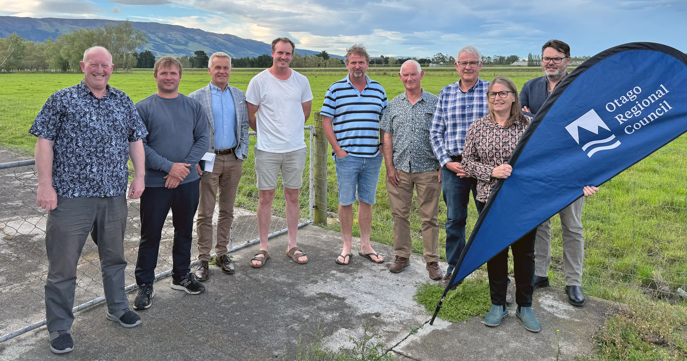 Liaison Group representatives: (left to right) David Wilson (West Taieri), Matt Kerr (West Taieri), Andrew Simms (Mosgiel Taieri Community Board Chair), William Kirkland (East Taieri), Simon Parks (East Taieri), Colin Scurr (West Taieri), Lloyd McCall (ORC Deputy Chair) Kate Wilson (ORC Councillor), Nick Rodger (GM Infrastructure & Operations, Dunedin Airport). Absent: Julie Struthers (East Taieri).